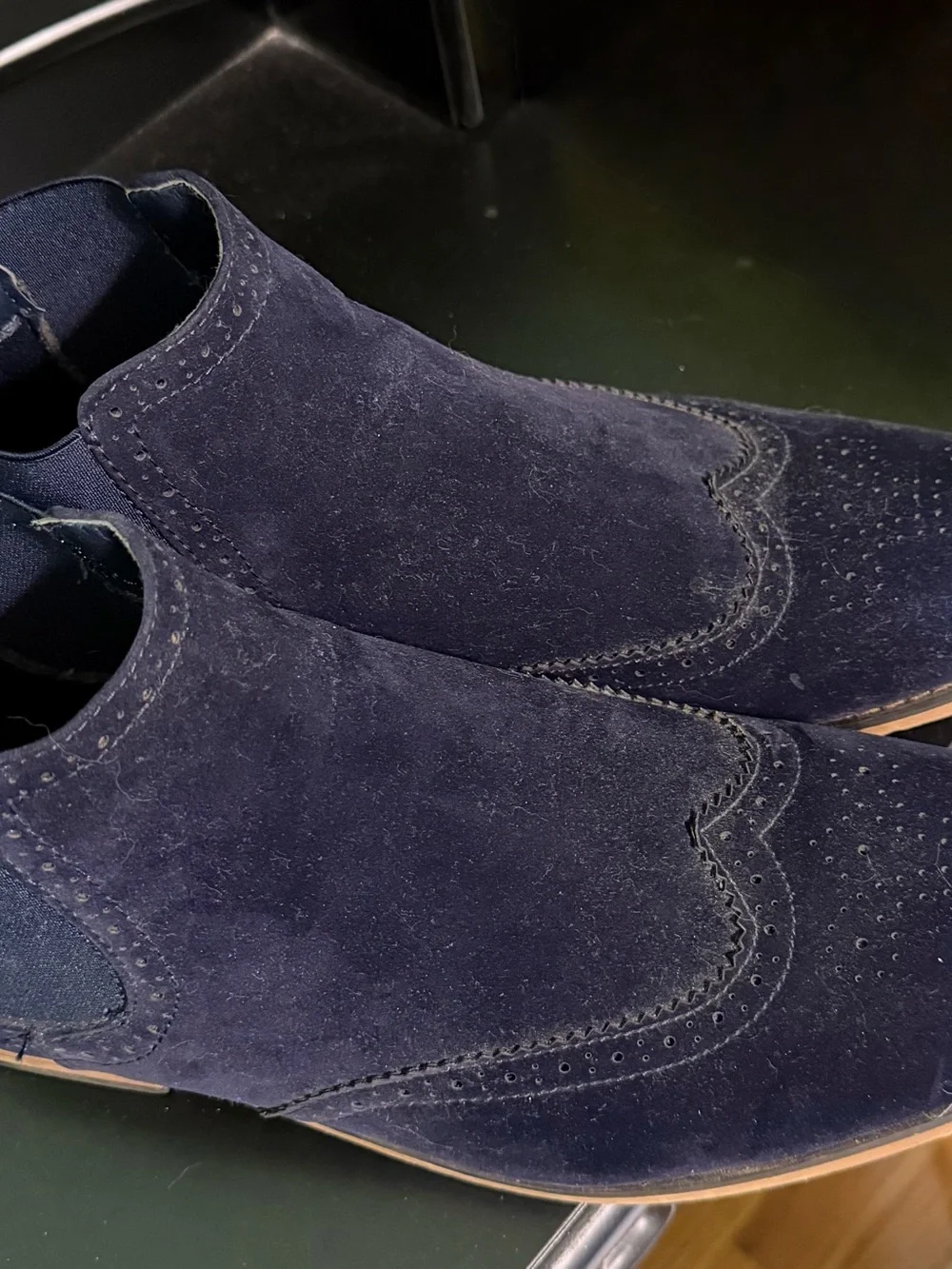 Men's Suede Chukka Boots in Navy